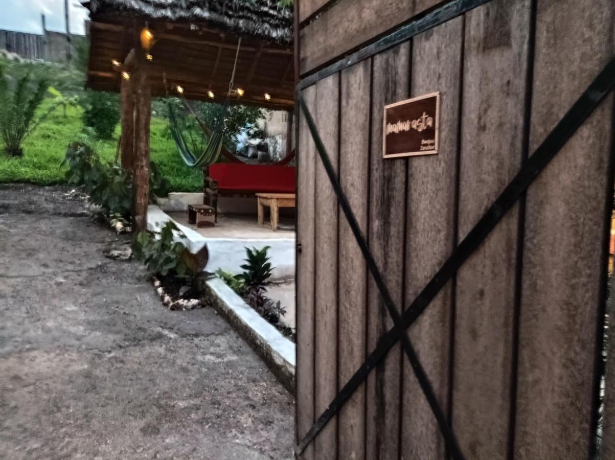 Bed and Breakfast Mamarasta Bwejuu Exterior foto