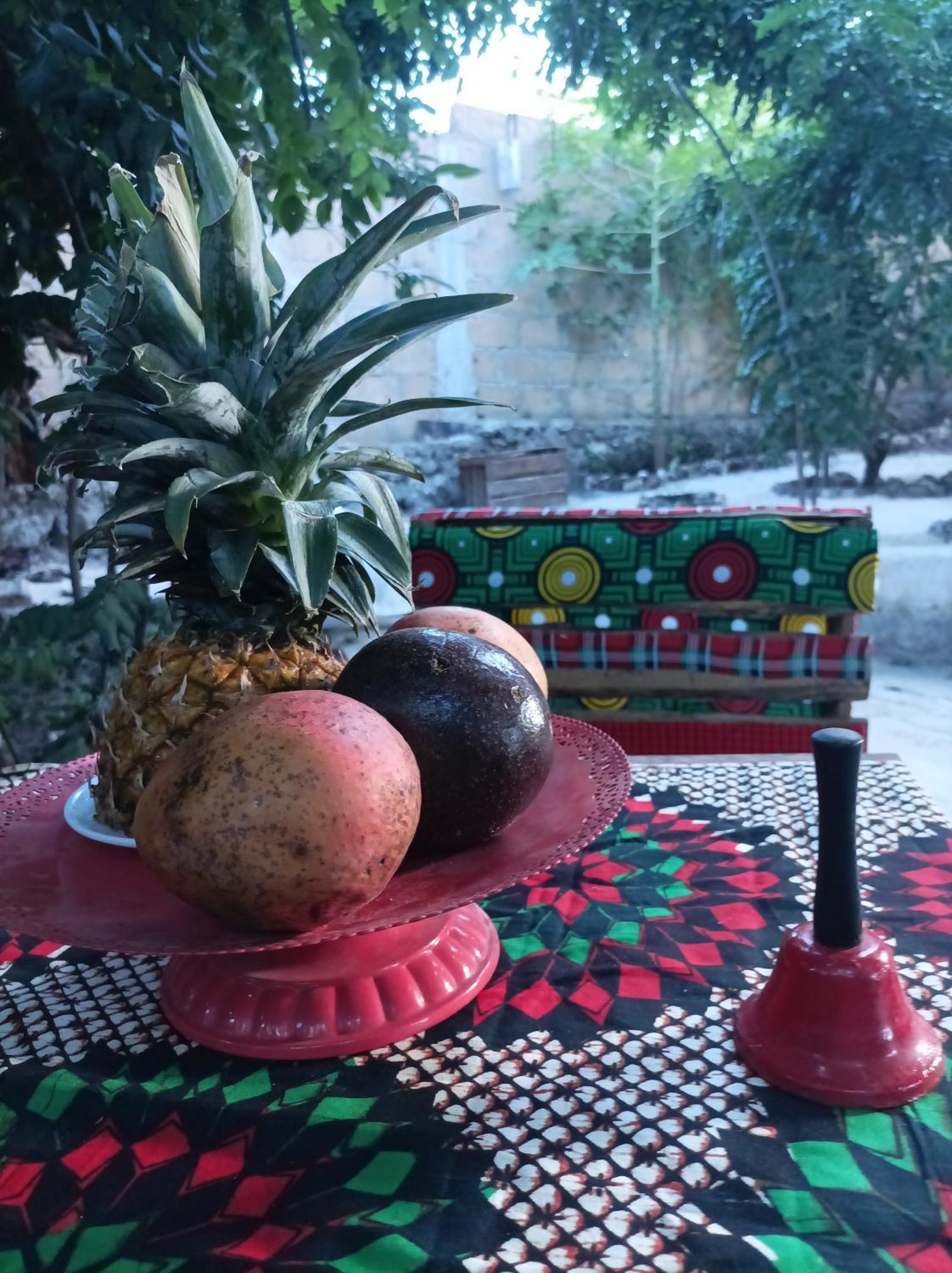 Bed and Breakfast Mamarasta Bwejuu Exterior foto